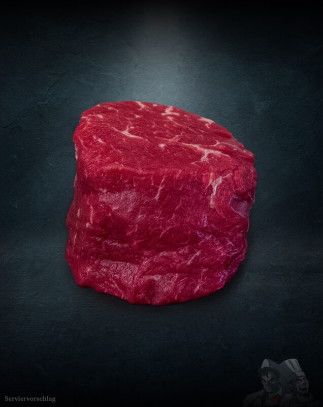 Rinderfilet Argentinien – Black Angus Rind, Grain Fed Beef, roh fein marmoriert auf dunkler Platte