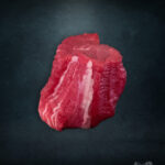 Fläminger Kalbsfilet aus der Region, frisch pariert und zart rosa