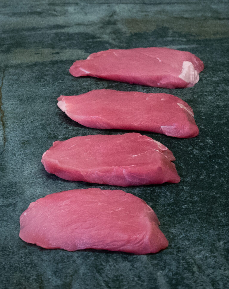 Raclettefleisch Schweinefilet roh, fein pariert und mager 600g (4x 150g)