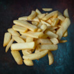 Steakhouse Pommes dick geschnitten, goldbraun und knusprig