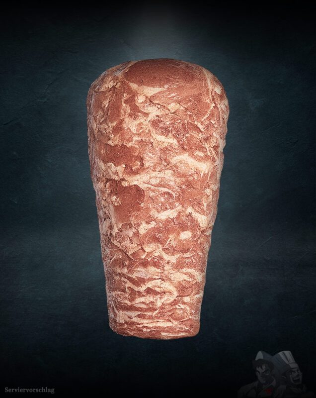 Handgeschichteter Yaprak Döner aus Kalbfleisch im Berliner Stil, blattdünn geschichtet