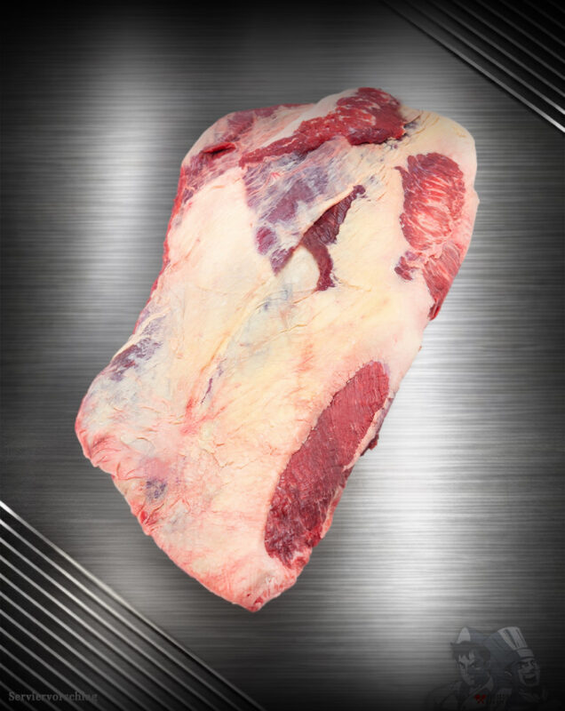 Rohes Beef Brisket Färse aus Pommern mit gleichmäßigem Fettdeckel auf hellem Hintergrund