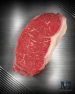 Michalski Rumpsteak von der Weidefärse aus Deutschland mit typischem Fettrand im Rohzustand