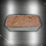 Pizza Fleischkäse aus Deutschland im Rohzustand auf hochwertigem Hintergrund