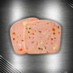 Pizza Fleischkäse aus Deutschland im Rohzustand auf hochwertigem Hintergrund
