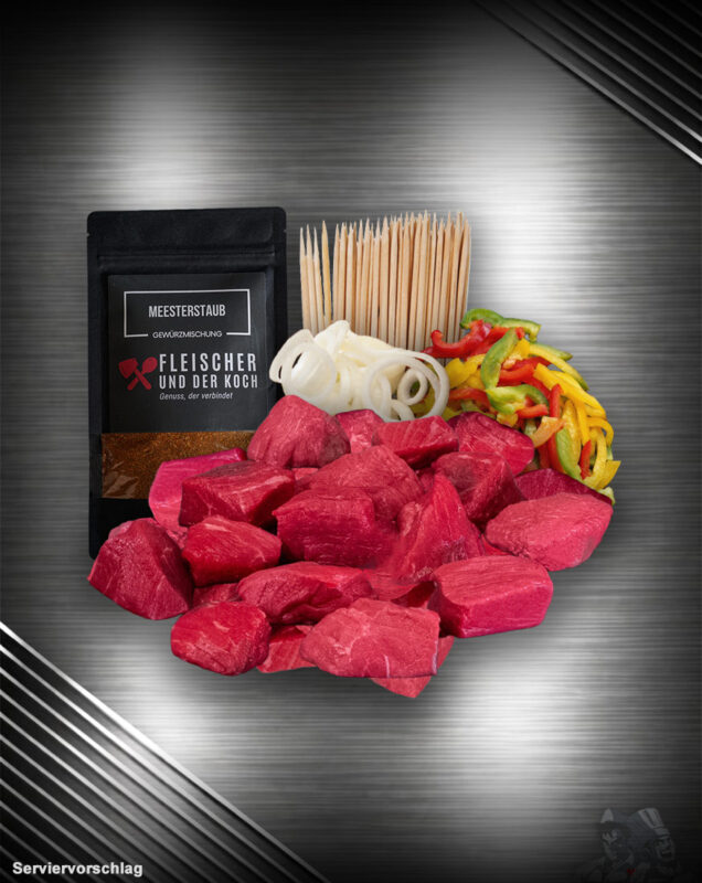 030 Schaschlik-Meester ist dein Schaschlik-Bundle mit Gulasch von der Pommernfärse, Paprika, Zwiebeln, Meesterstaub und Schaschlikspießen