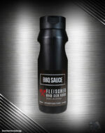 **Berliner BBQ Tunke BBQ Sauce** von **Fleischer und der Koch** – würzige BBQ-Sauce mit feiner Rauchnote. Perfekt als Dip, Marinade oder Grillsauce für Steaks, Burger, Pulled Pork und vieles mehr.