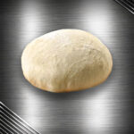 Spree Flamme Premium Pizzateig von Fleischer und der Koch – frischer Premium-Pizzateig für knusprige Pizza mit luftigem Rand. Einfach ausrollen, belegen und genießen.