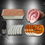 Oktoberfest Grillbox Bundle für 4 Personen mit Schweinshaxe, Rostbratwurst, Leberkäse, Laugen Brezeln und Trüffel Mayo